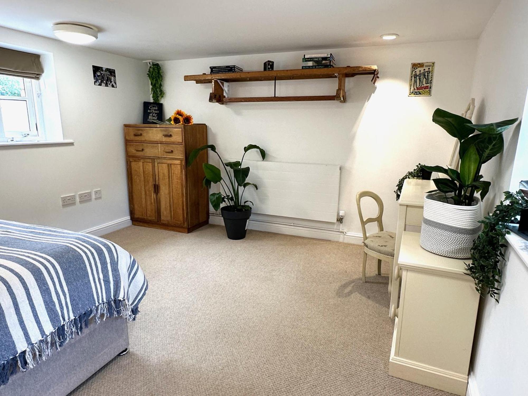 Wothorpe House, 4 Bed, Centre By Belmont Places